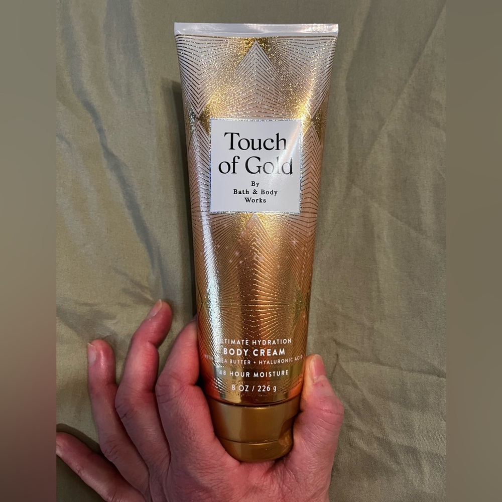 NWT bath & body works touch of gold body cream 8 Oz